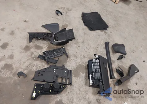 2013 Toyota Avalon Limited из США, поврежденный, VIN 4T1BK1EB9DU026982